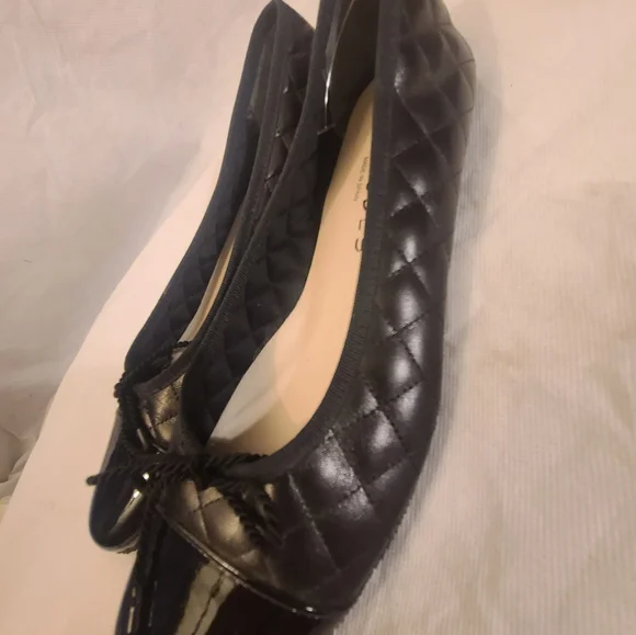Paul Mayer Black Quilted Ballet Flats with Patent Cap Toe - Picture 9 of 13